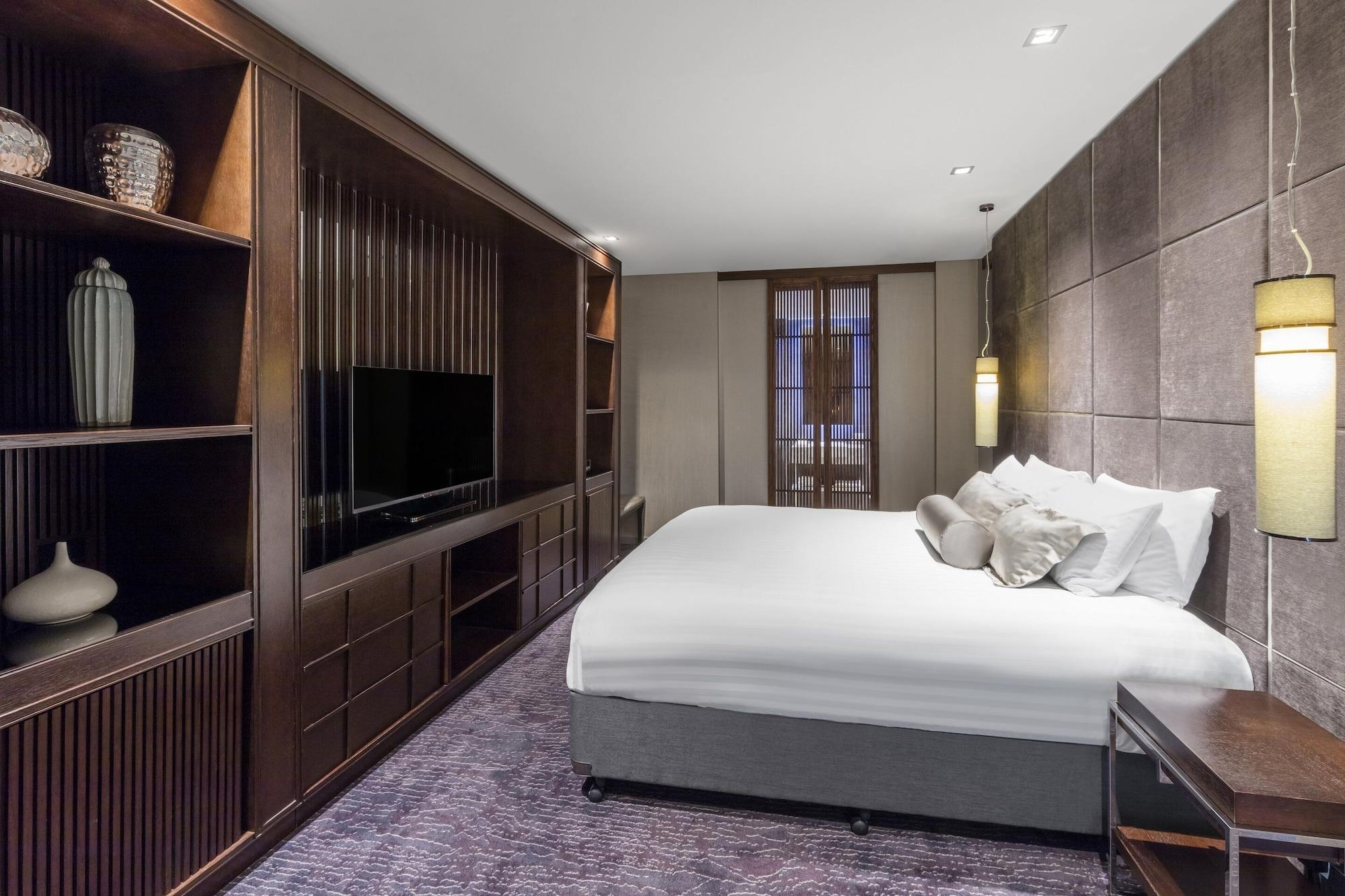 Gambaro Hotel Brisbane Buitenkant foto A bedroom at the hotel