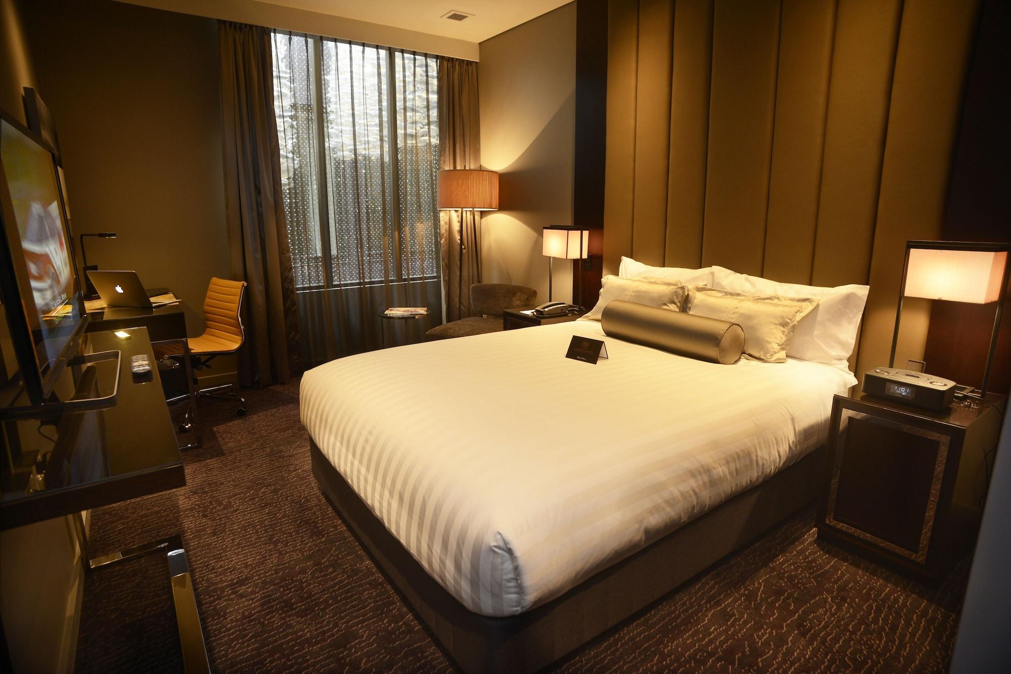 Gambaro Hotel Brisbane Buitenkant foto A room at the hotel