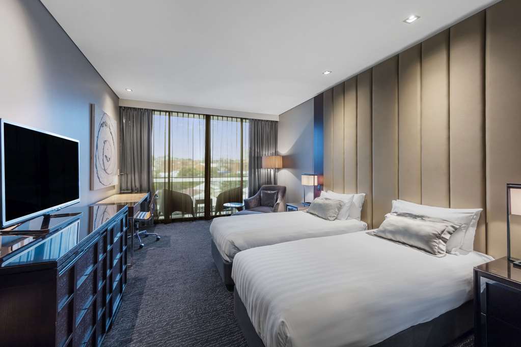 Gambaro Hotel Brisbane Kamer foto A room at the hotel