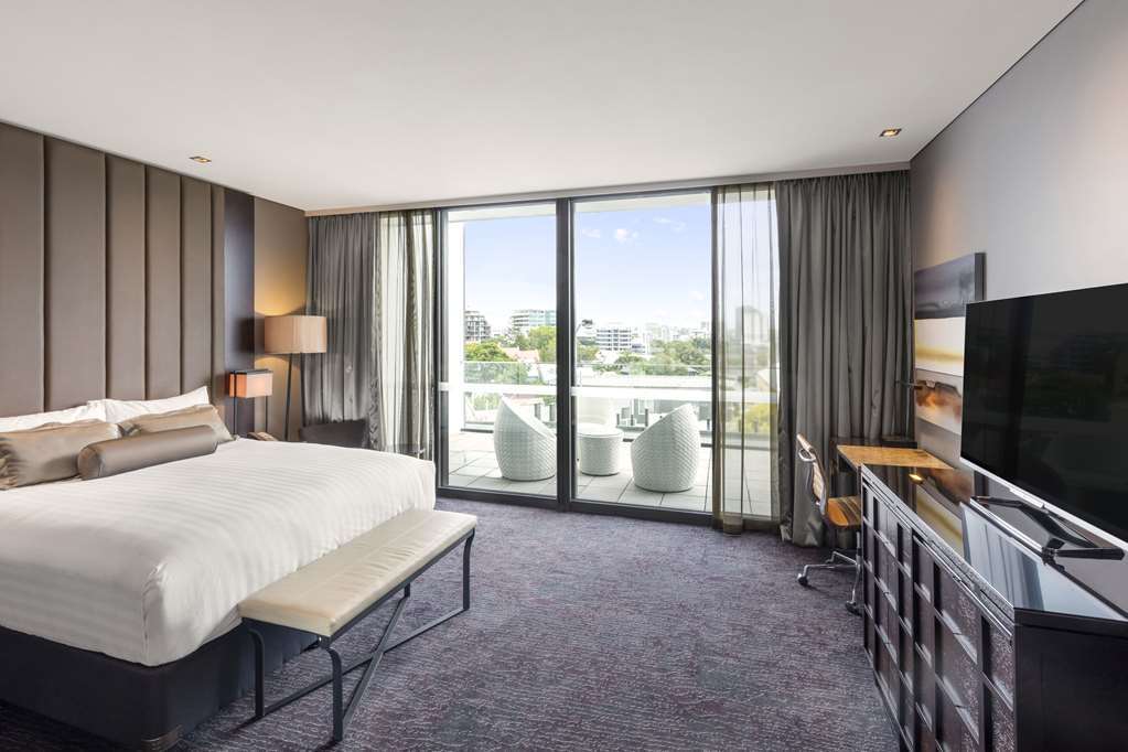 Gambaro Hotel Brisbane Kamer foto A guest room at the Westin
